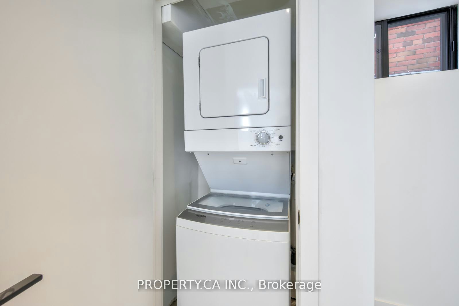 Lower-572 Palmerston Avenue, Toronto, ON, M6G 2P7 - 12