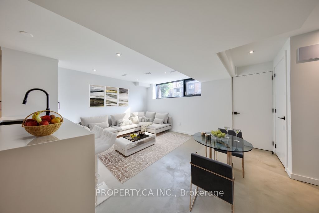 Lower-572 Palmerston Avenue, Toronto, ON, M6G 2P7 - 3