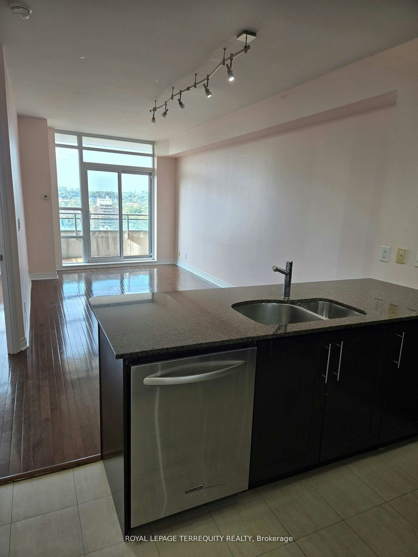 1606-736 Spadina Avenue, Toronto, ON, M5S 2J6 - 10