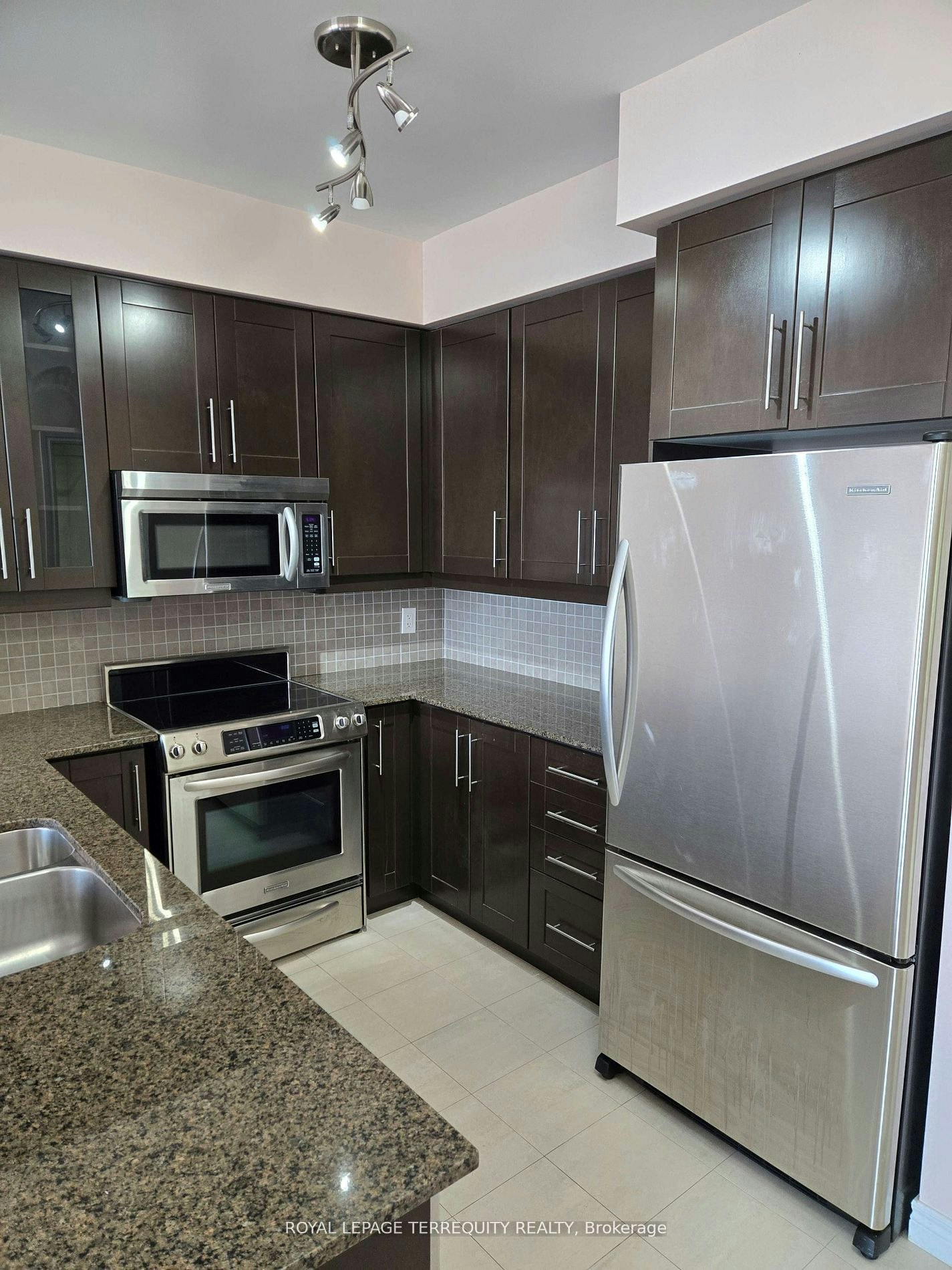 1606-736 Spadina Avenue, Toronto, ON, M5S 2J6 - 13