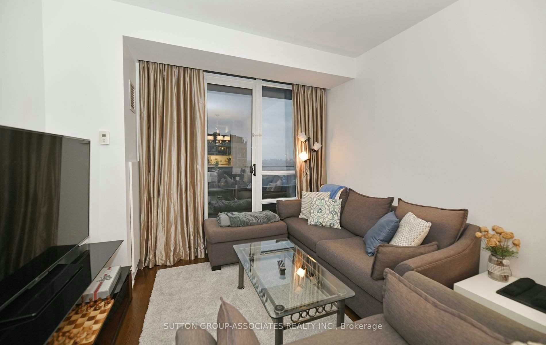 1807-500 St. Clair Avenue W, Toronto, ON, M6C 1A8 - 2