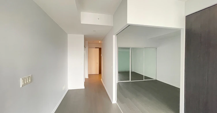 2202-70 Temperance Street, Toronto, ON, M5H 0B1 - 2