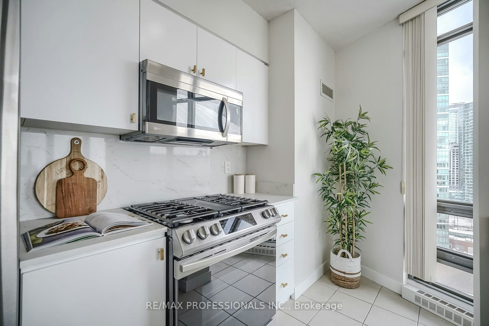 1708-3 Navy Wharf Court, Toronto, ON, M5V 3V1 - 17