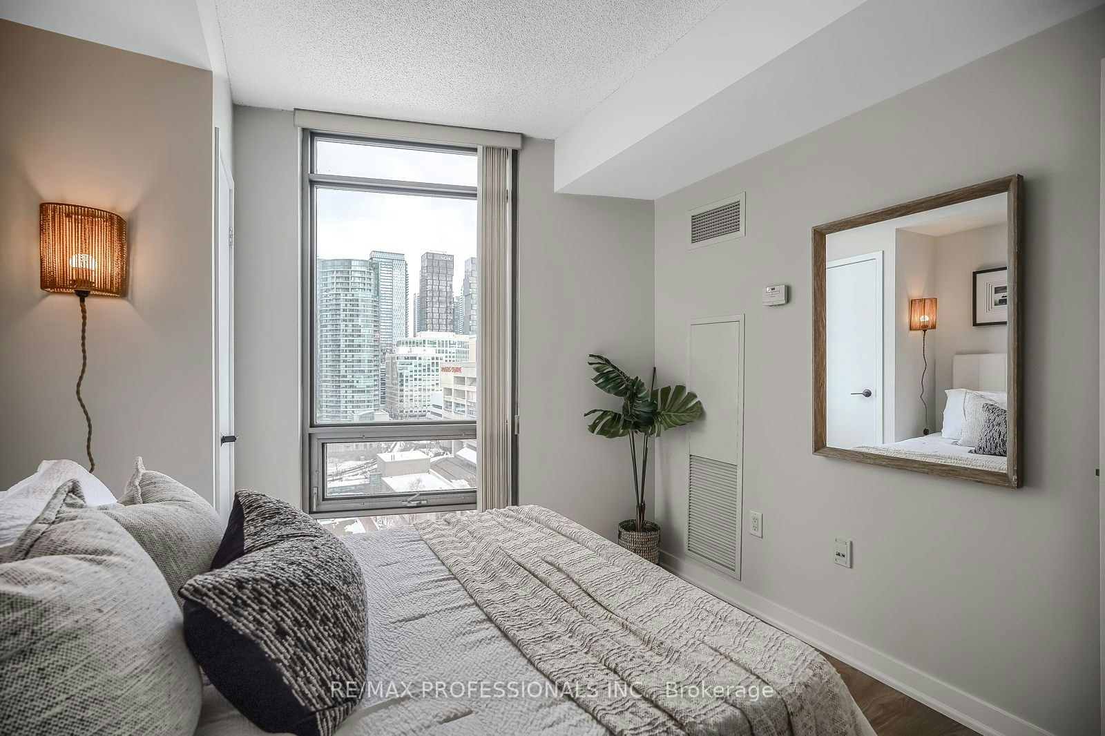 1708-3 Navy Wharf Court, Toronto, ON, M5V 3V1 - 26