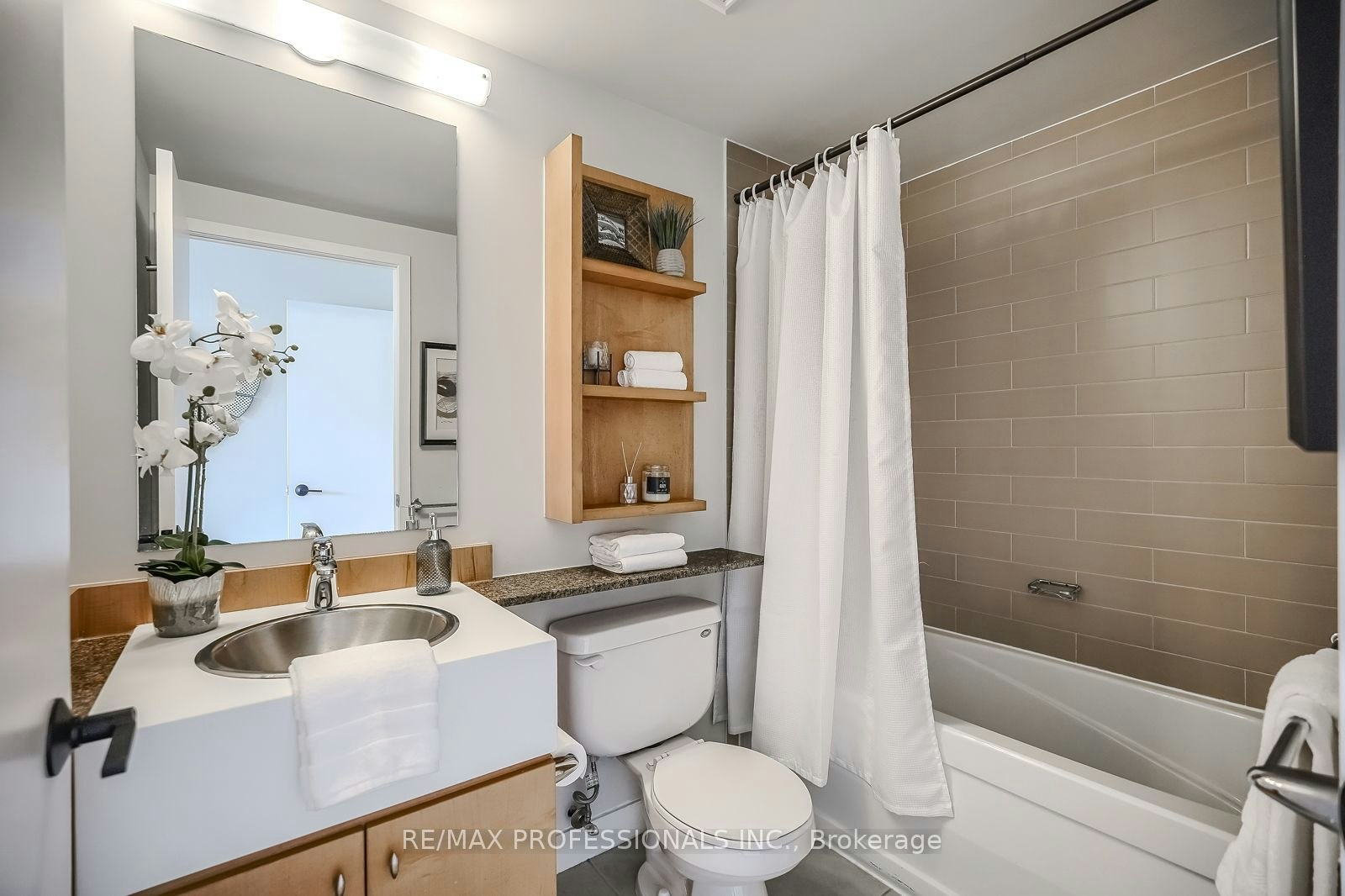 1708-3 Navy Wharf Court, Toronto, ON, M5V 3V1 - 23