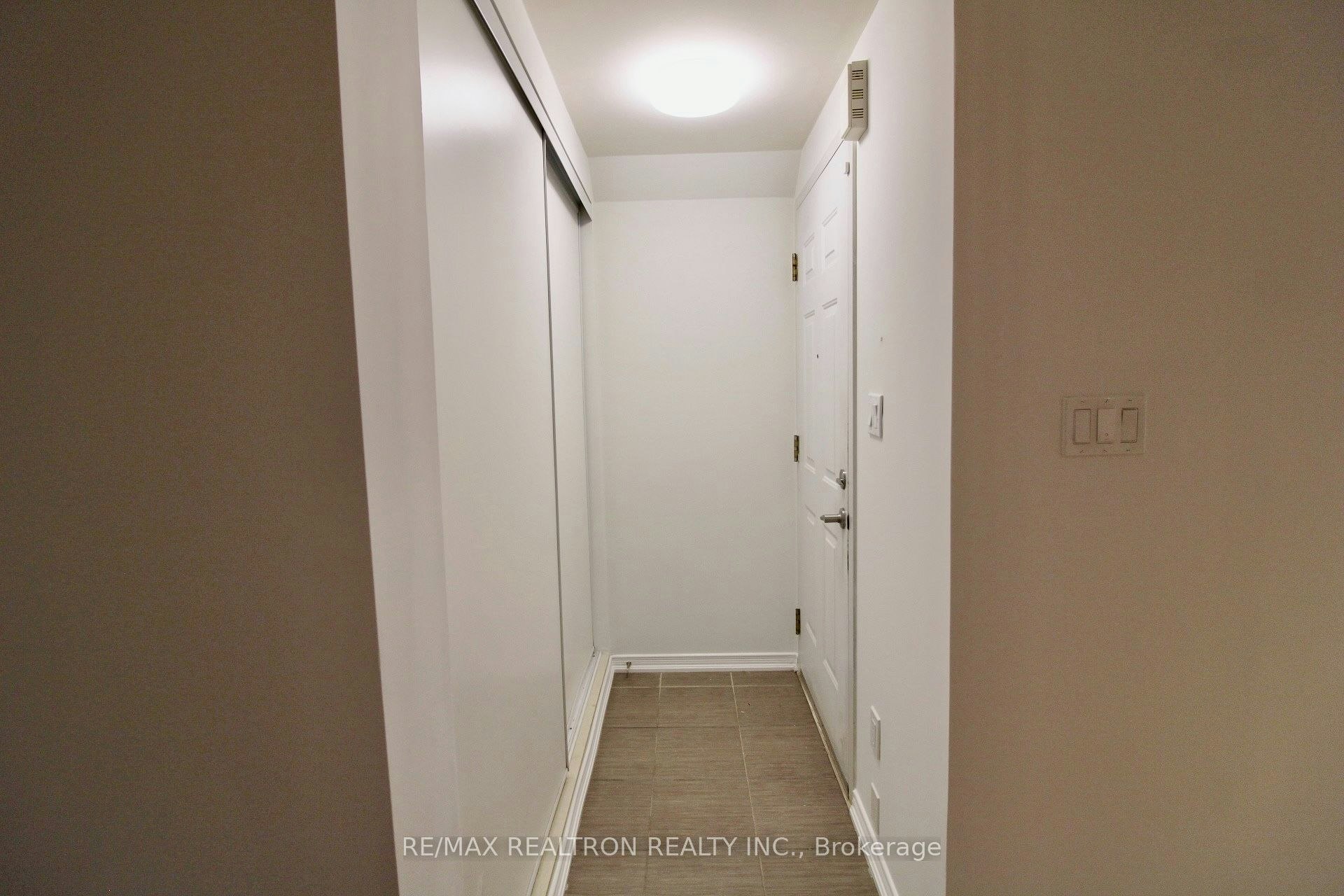115-15 Coneflower Crescent, Toronto, ON, M2R 0A5 - 4
