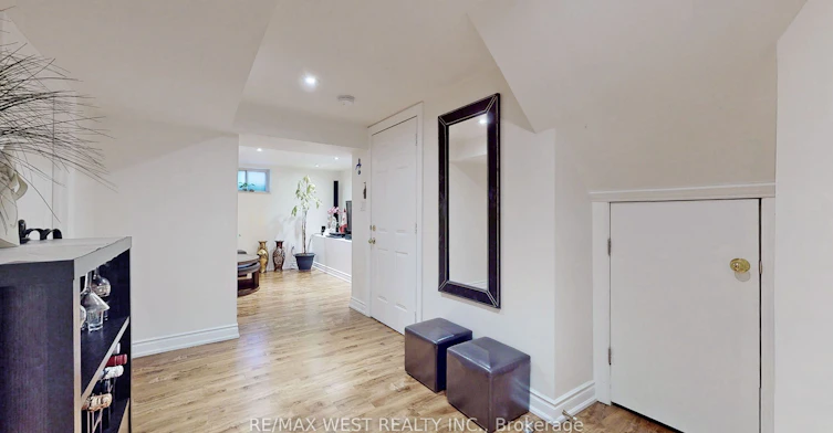 BSMT-139 Ranee Avenue, Toronto, ON, M6A 1N3 - 21
