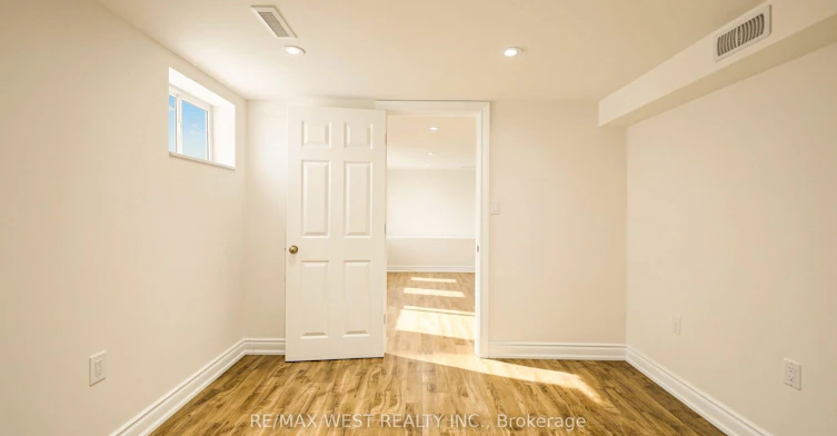 BSMT-139 Ranee Avenue, Toronto, ON, M6A 1N3 - 24