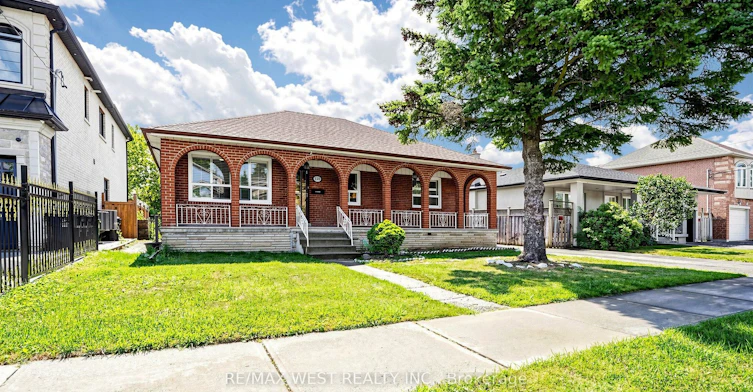BSMT-139 Ranee Avenue, Toronto, ON, M6A 1N3 - 3