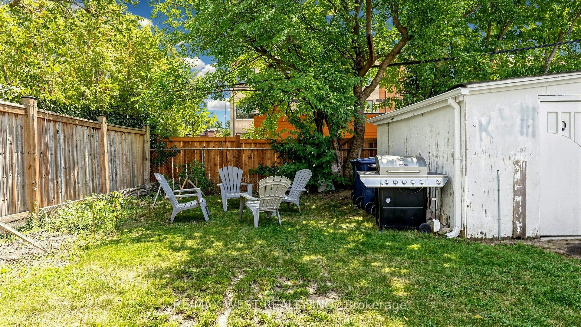 BSMT-139 Ranee Avenue, Toronto, ON, M6A 1N3 - 37