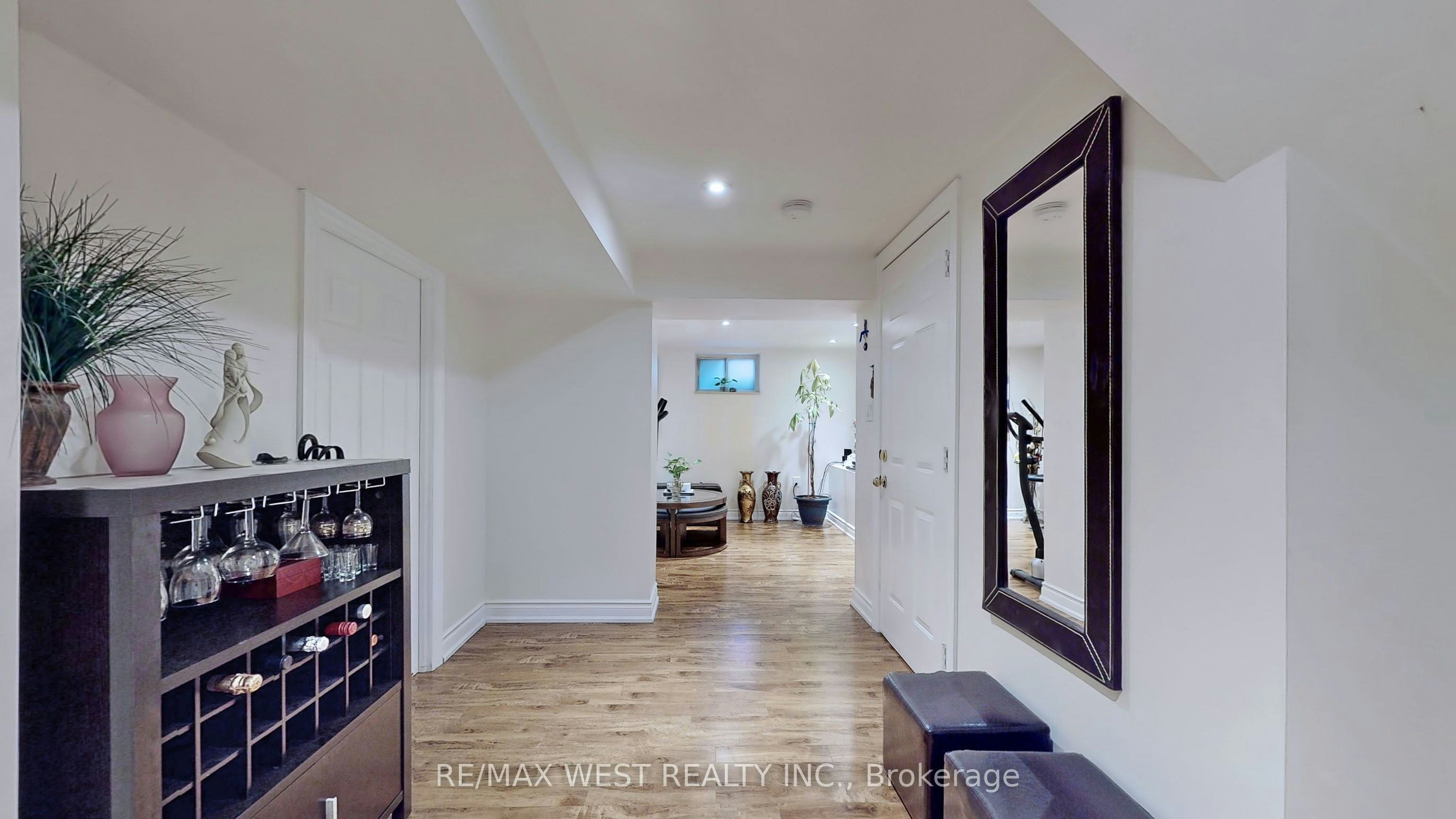 BSMT-139 Ranee Avenue, Toronto, ON, M6A 1N3 - 20