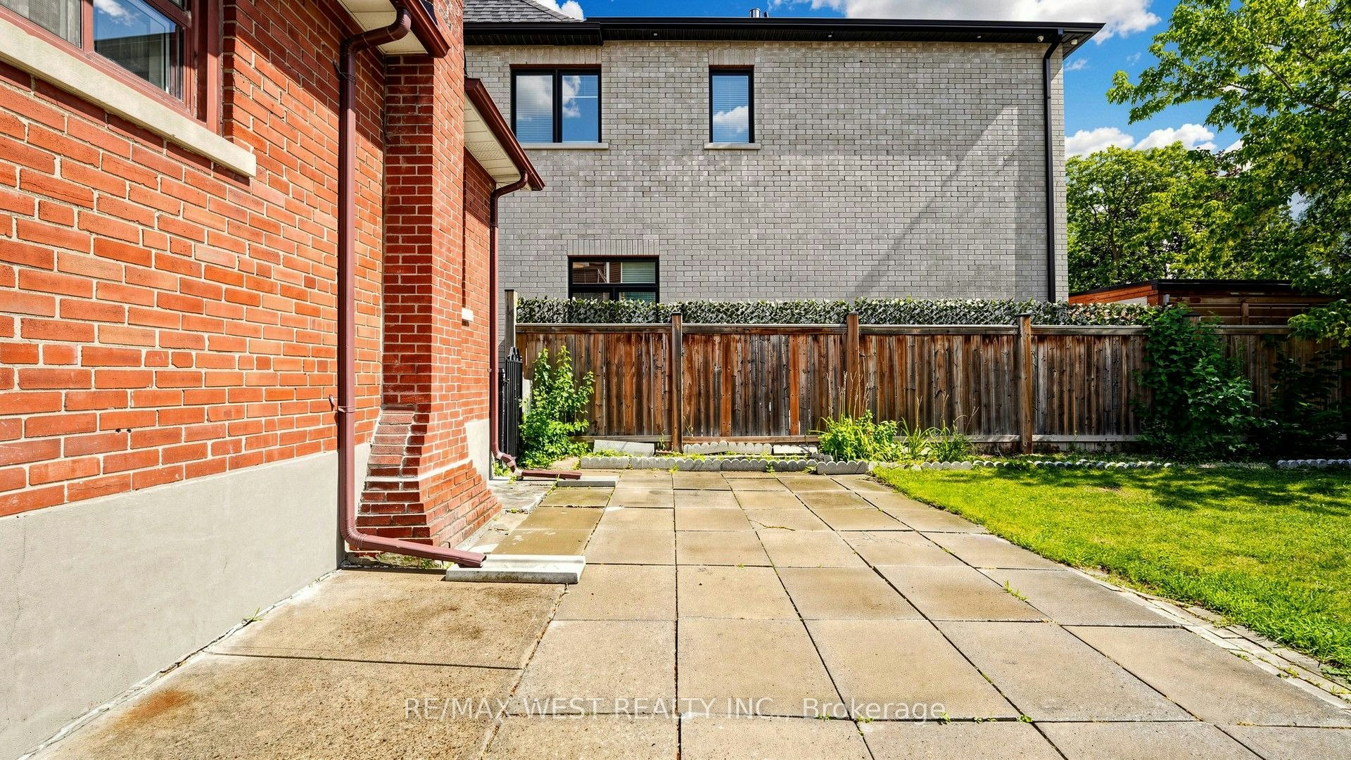 BSMT-139 Ranee Avenue, Toronto, ON, M6A 1N3 - 34