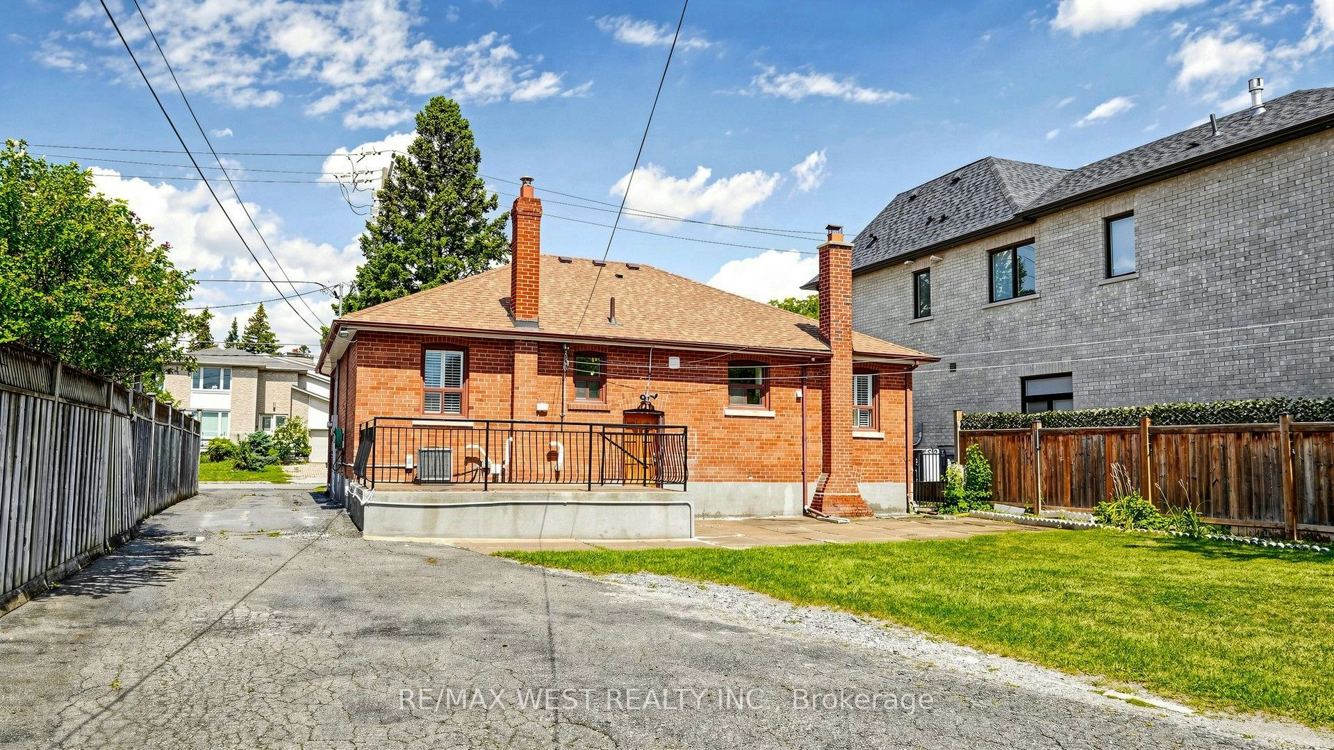 BSMT-139 Ranee Avenue, Toronto, ON, M6A 1N3 - 40