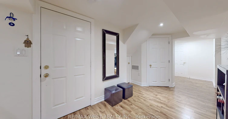 BSMT-139 Ranee Avenue, Toronto, ON, M6A 1N3 - 22