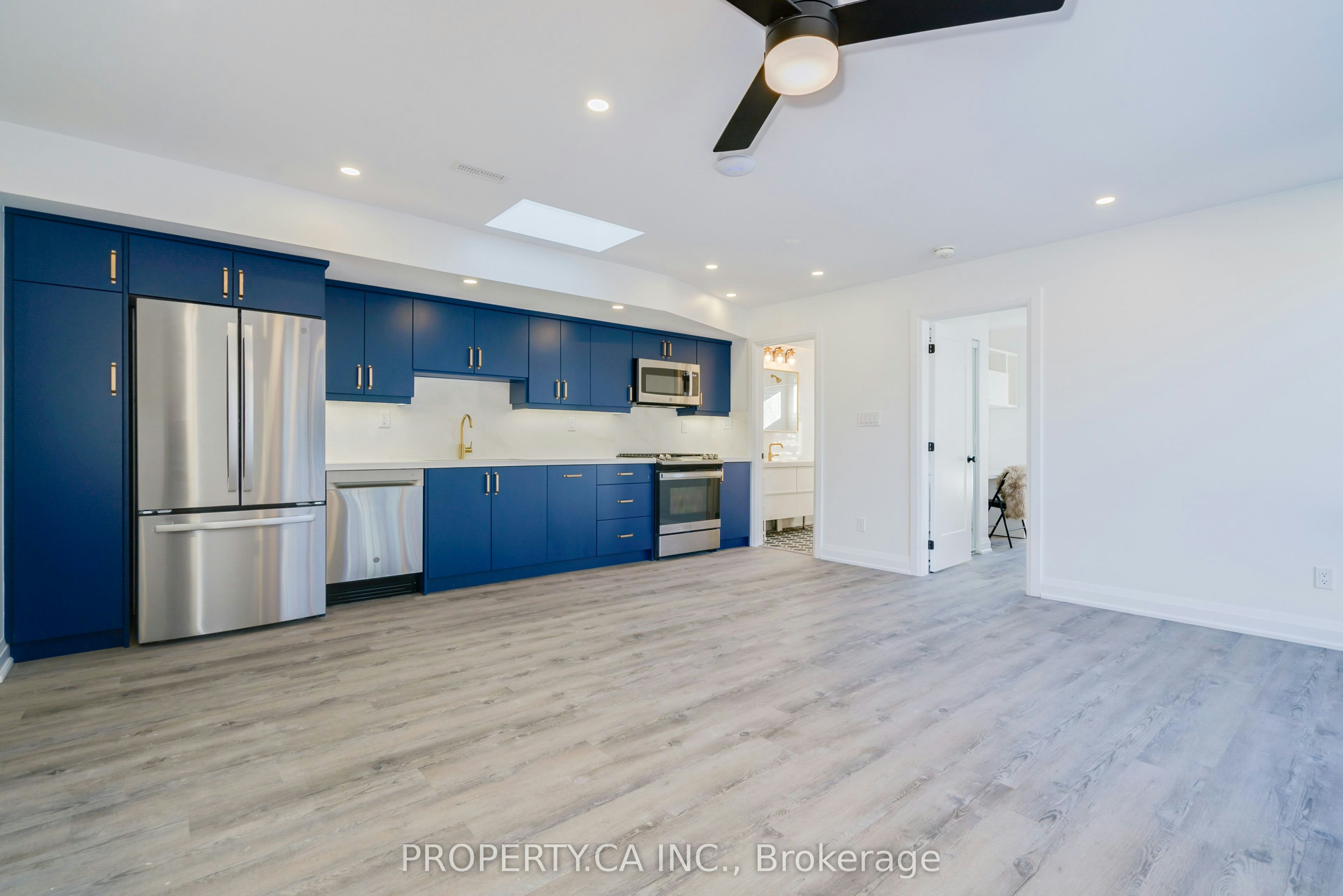 Laneway-147 Denison Avenue, Toronto, ON, M5T 2N2 - 2