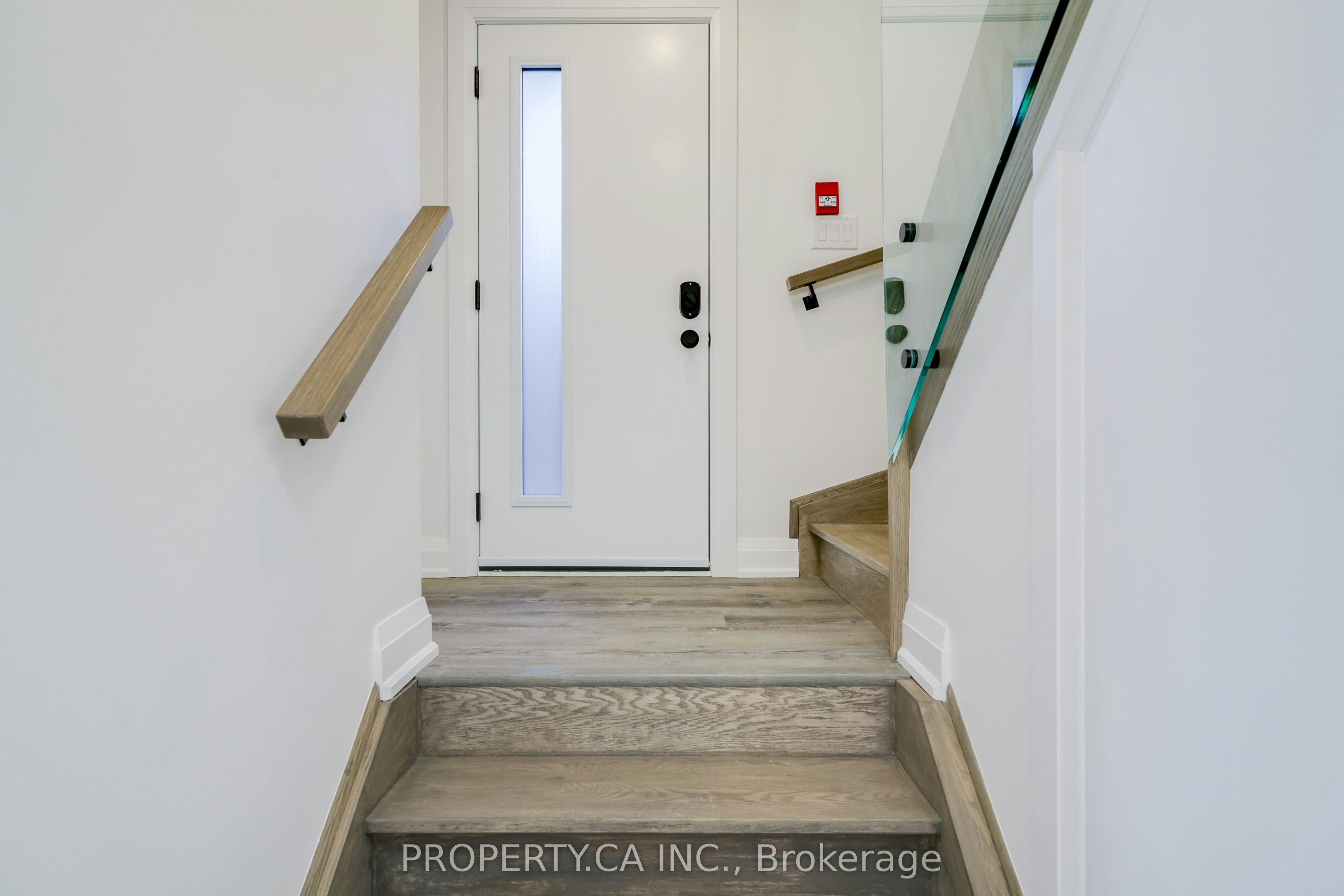 Laneway-147 Denison Avenue, Toronto, ON, M5T 2N2 - 21