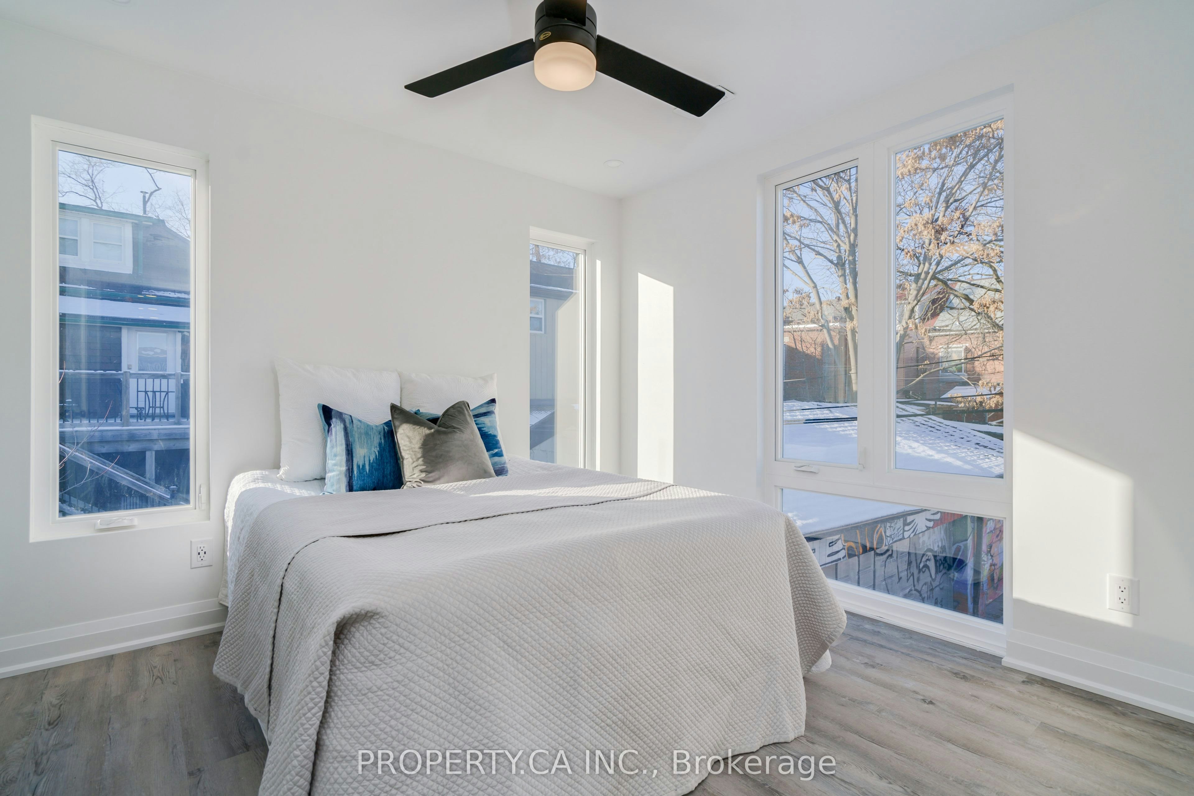 Laneway-147 Denison Avenue, Toronto, ON, M5T 2N2 - 11