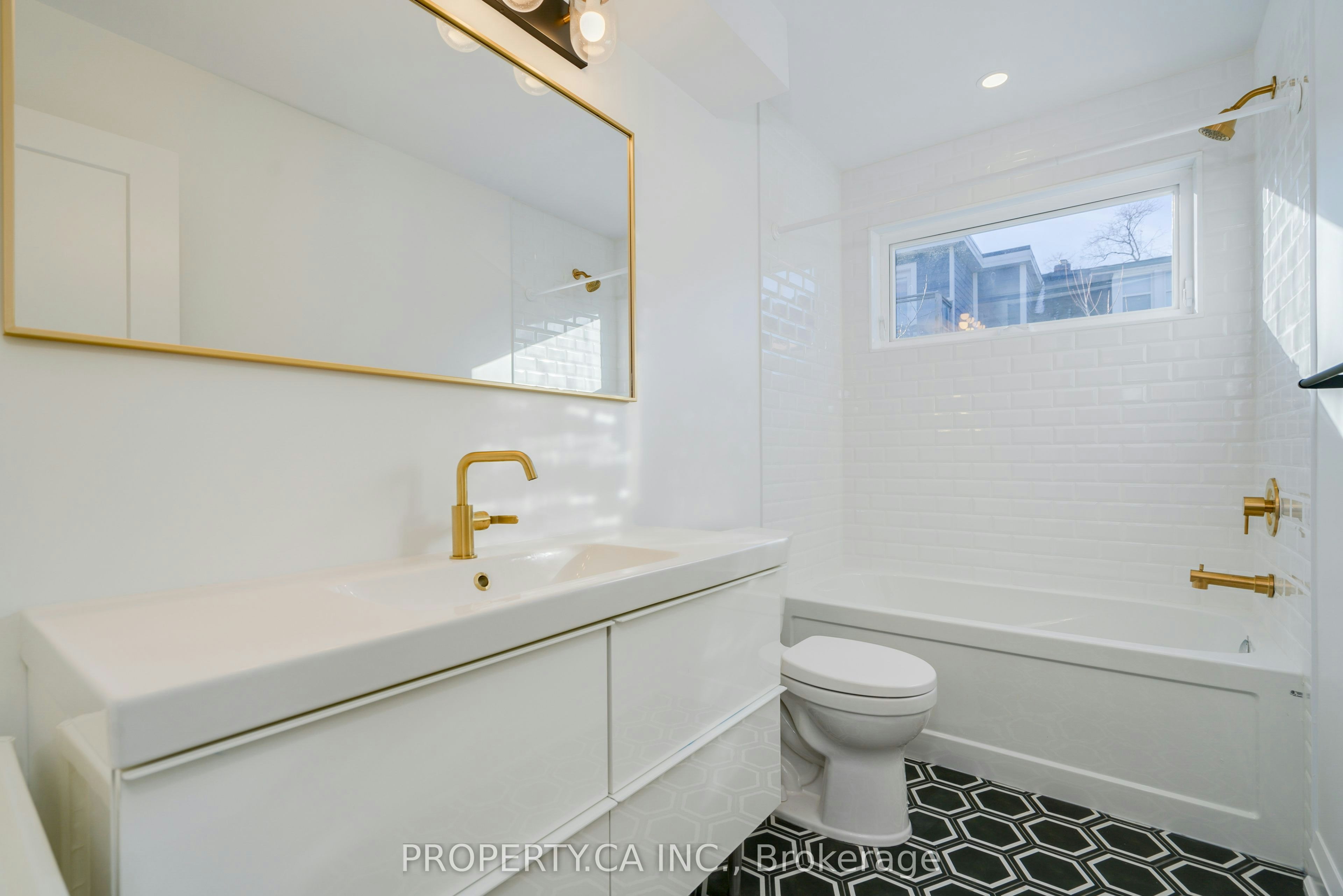 Laneway-147 Denison Avenue, Toronto, ON, M5T 2N2 - 15
