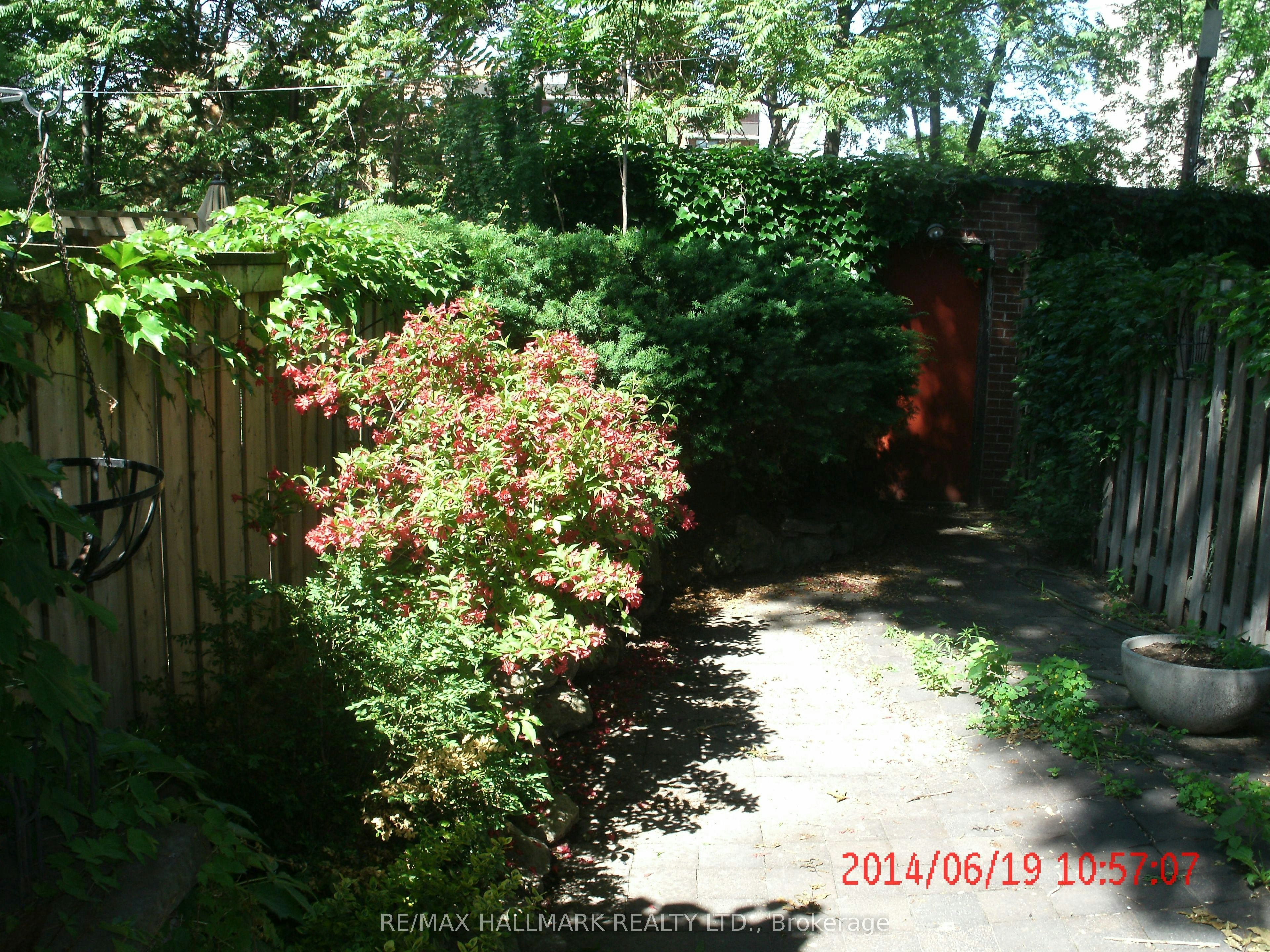 118 Seaton Street, Toronto, ON, M5A 2T3 - 11