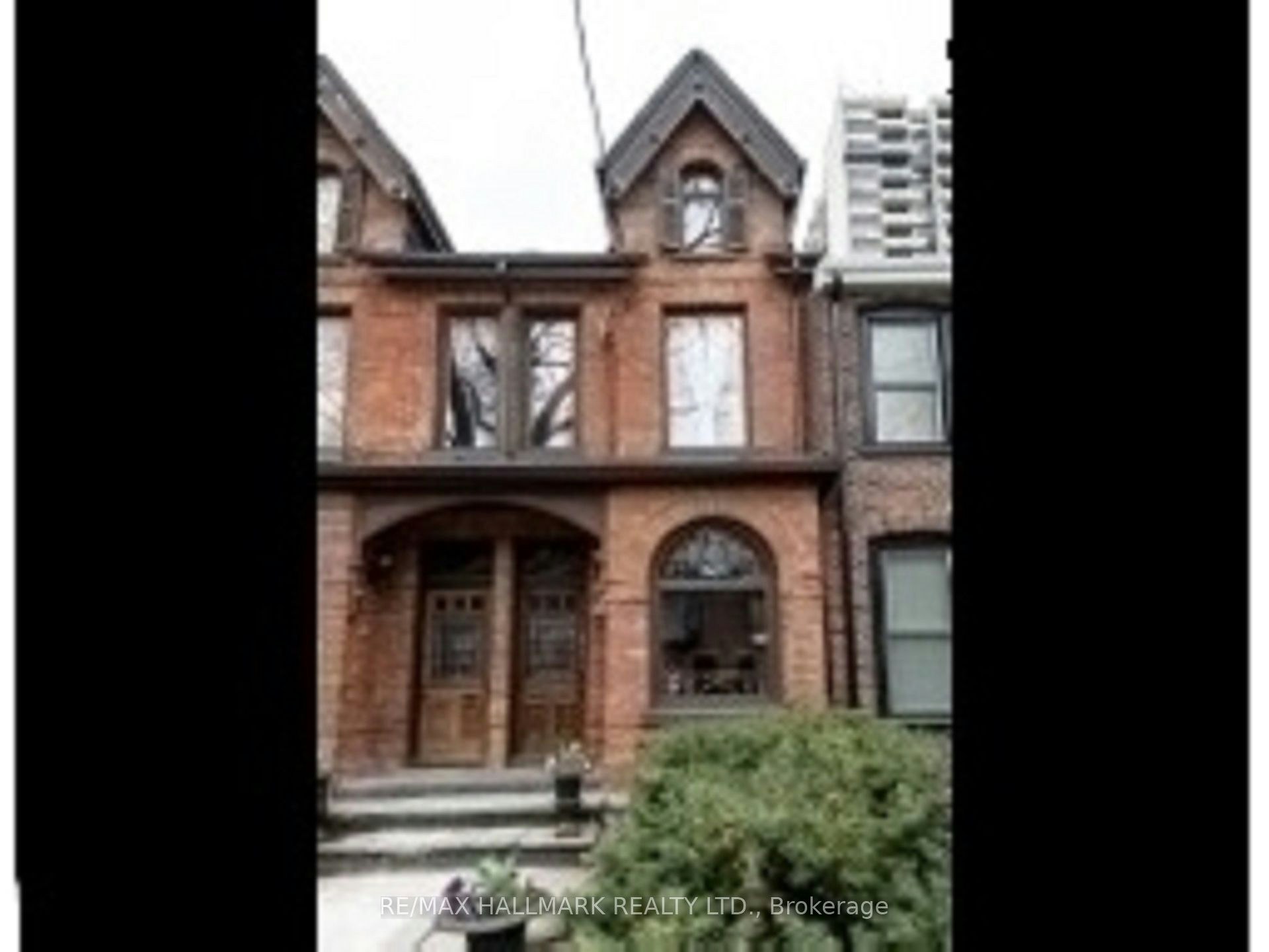 118 Seaton Street, Toronto, ON, M5A 2T3