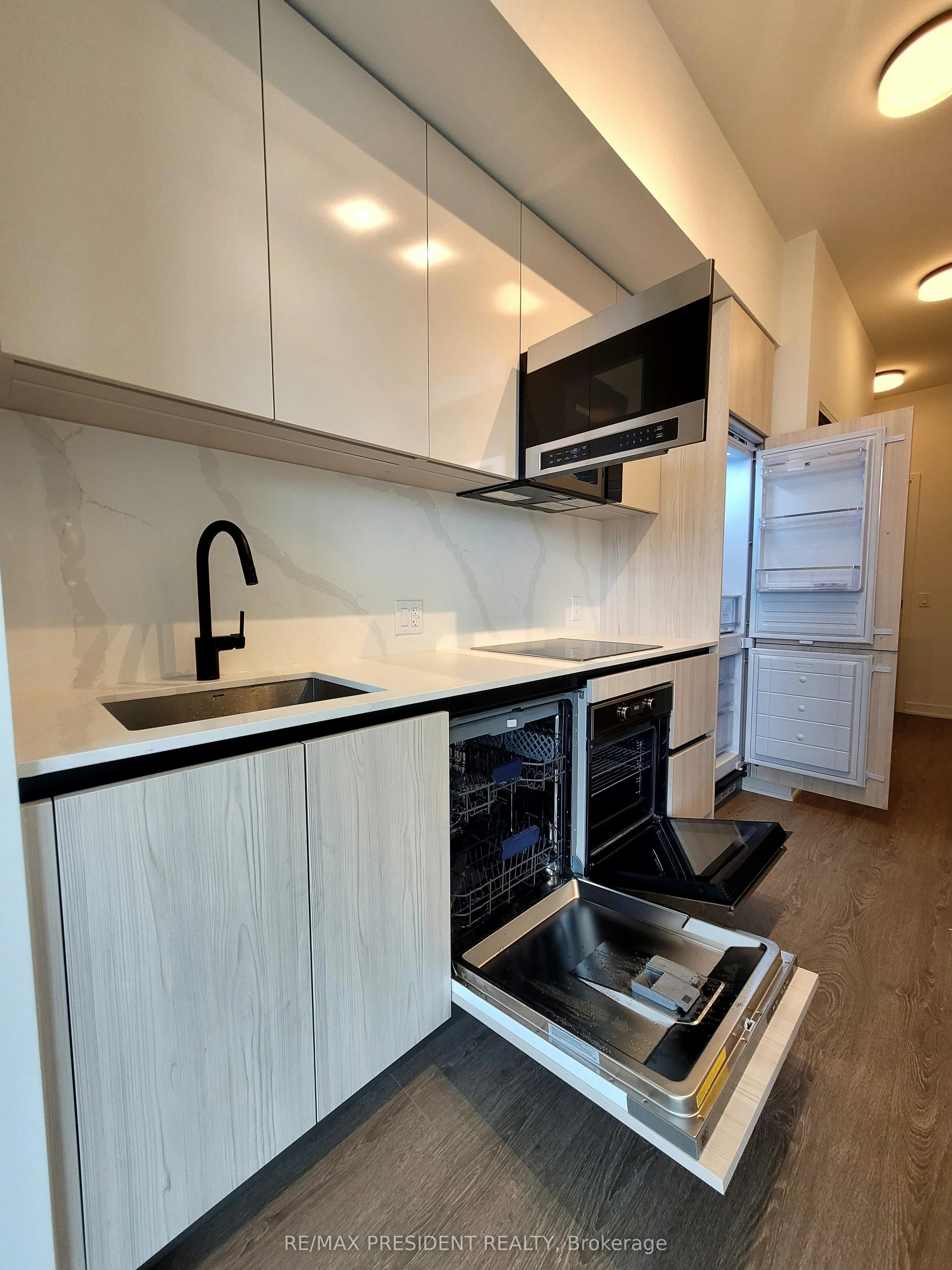 901-425 Front Street E, Toronto, ON, M5A 0X2 - 8