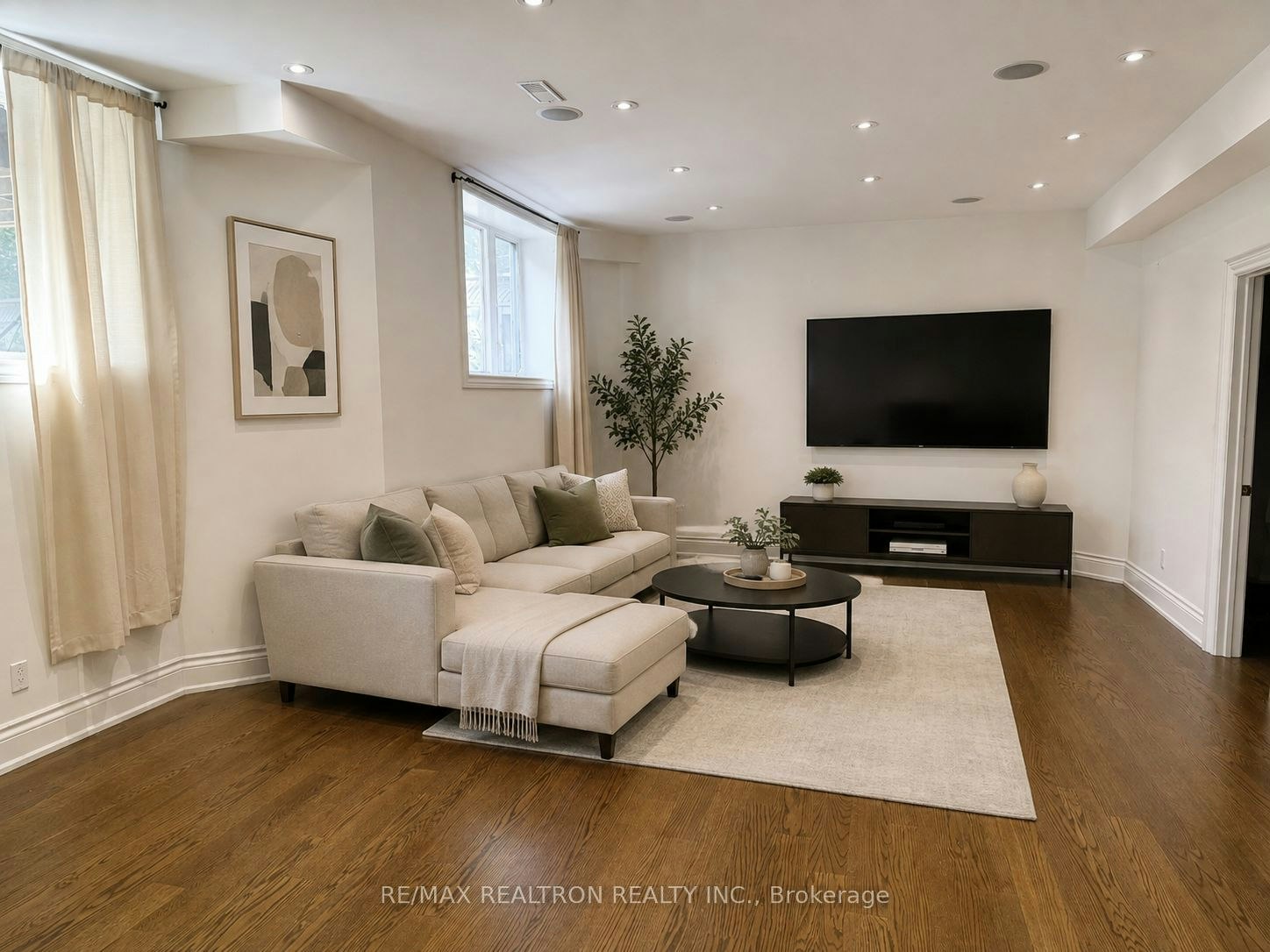 71 Newton Drive, Toronto, ON, M2M 2M8 - 2