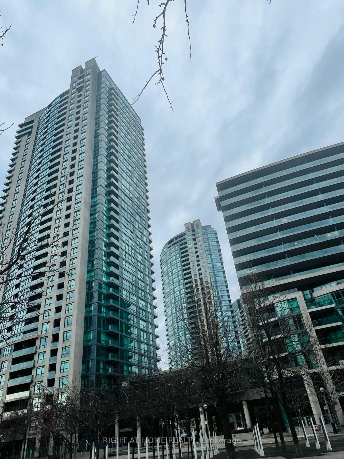1158-209 Fort York Boulevard, Toronto, ON, M5V 4A1