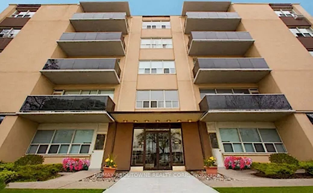 506-300 St Clair Avenue W, Toronto, ON, M4V 1S4