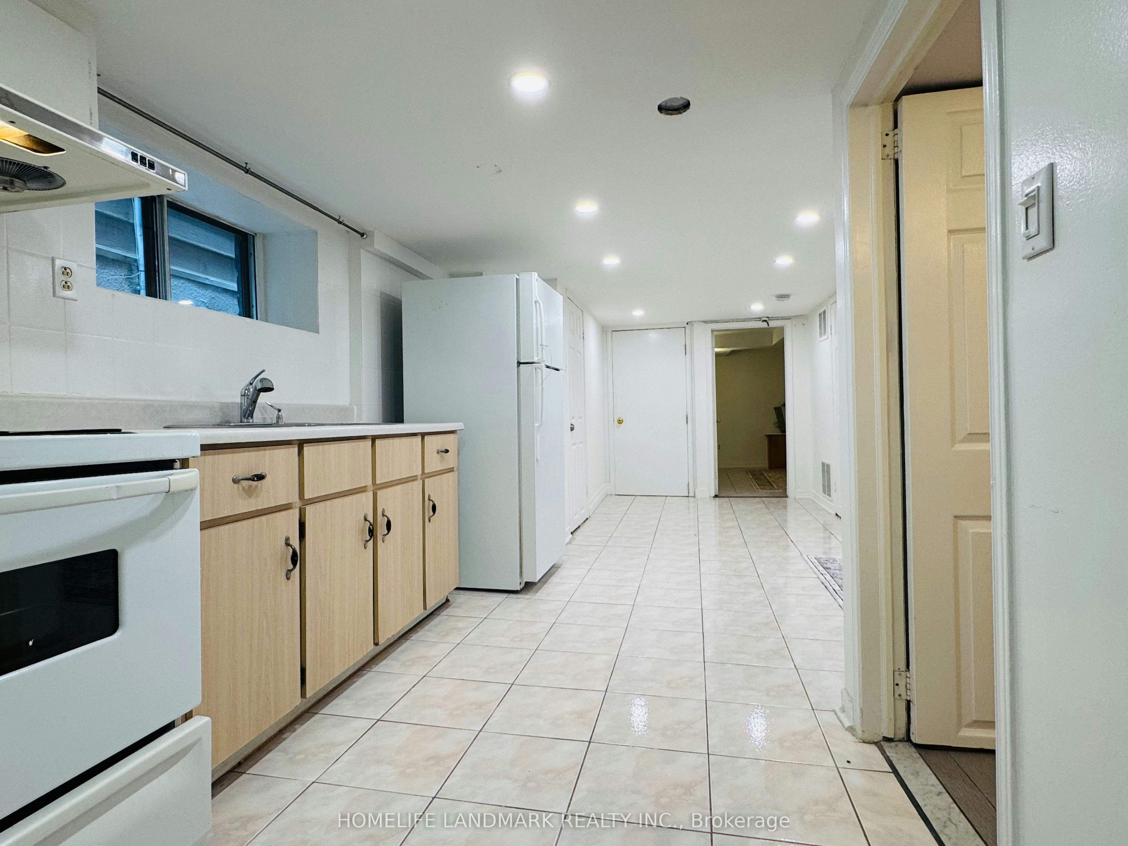 Basement-149 Euclid Avenue, Toronto, ON, M6J 2J8 - 4