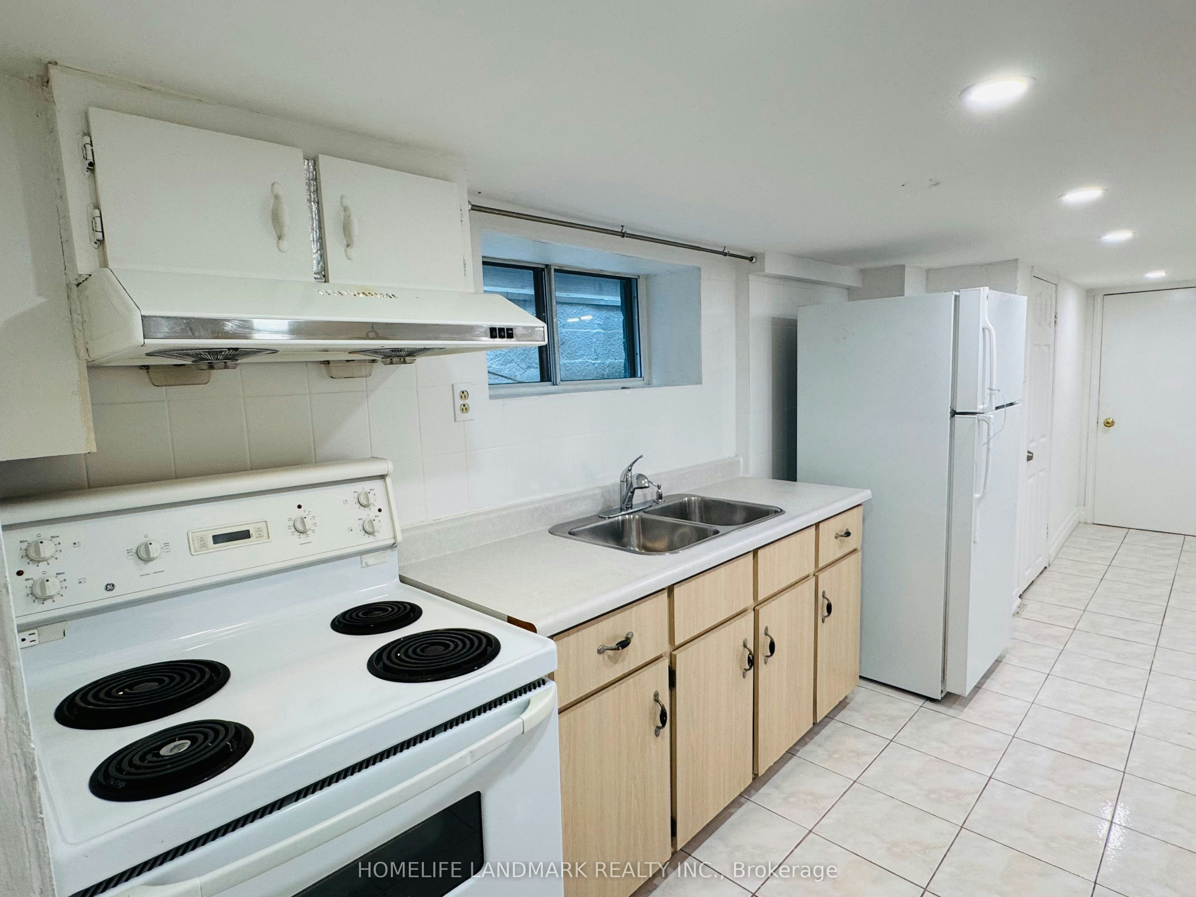 Basement-149 Euclid Avenue, Toronto, ON, M6J 2J8 - 7
