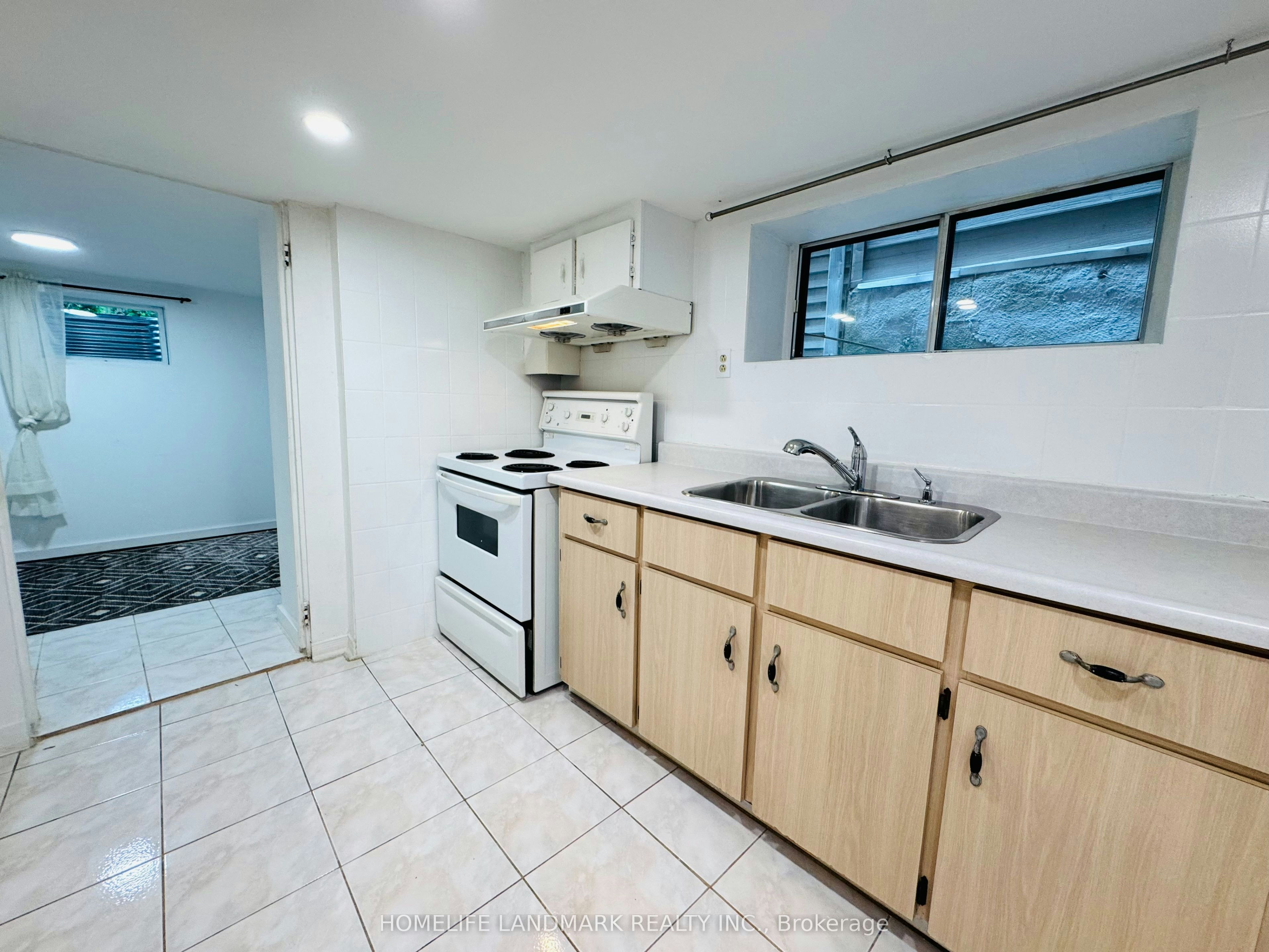 Basement-149 Euclid Avenue, Toronto, ON, M6J 2J8 - 6