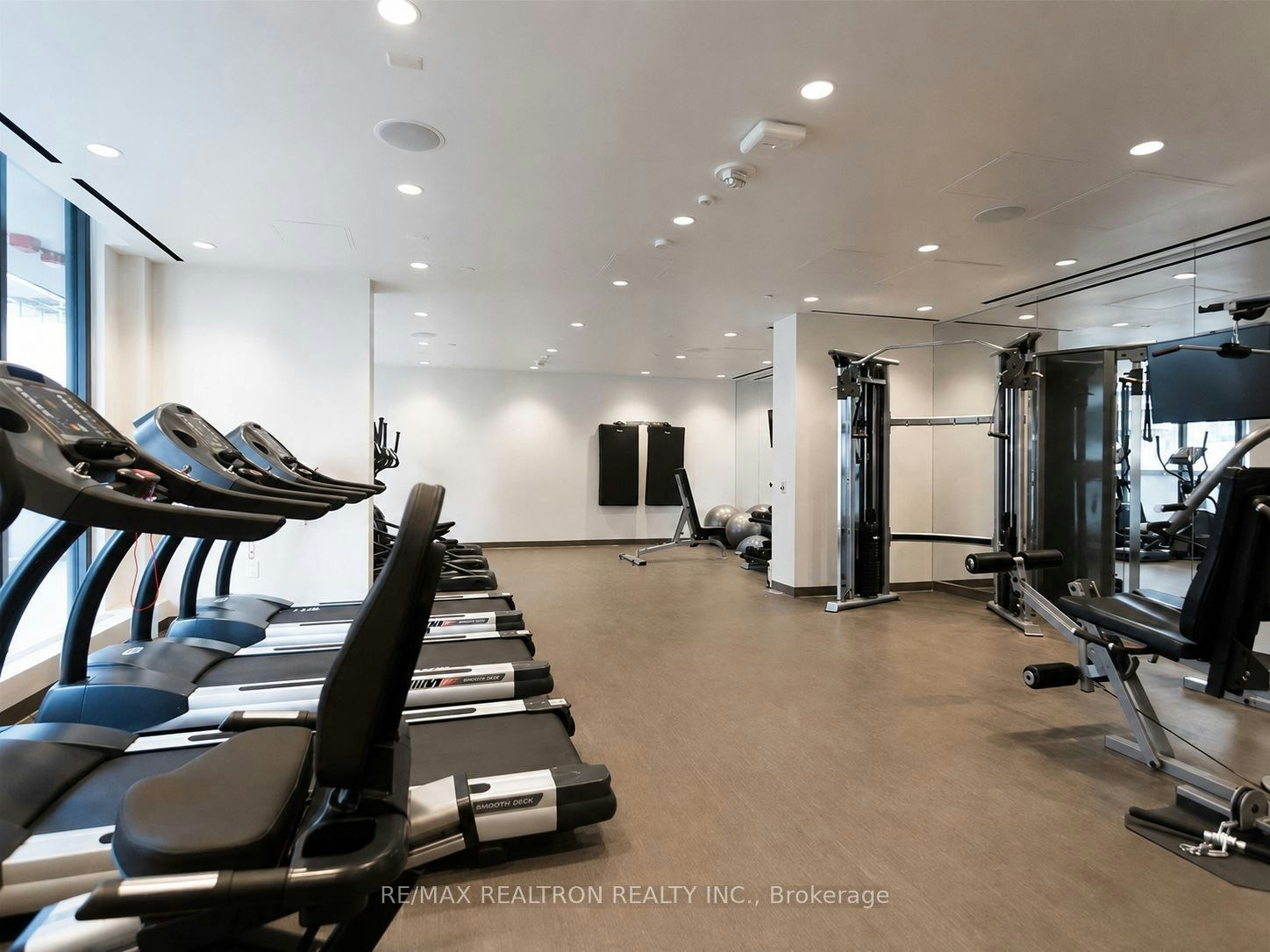 2711 Master & 2nd Bedroom-125 Blue Jays Way, Toronto, ON, M5V 1J6 - 11