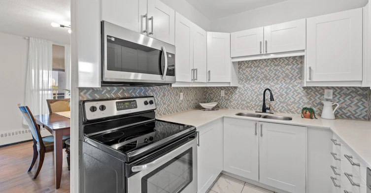 504-130 Neptune Drive, Toronto, ON, M6A 1X5 - 18