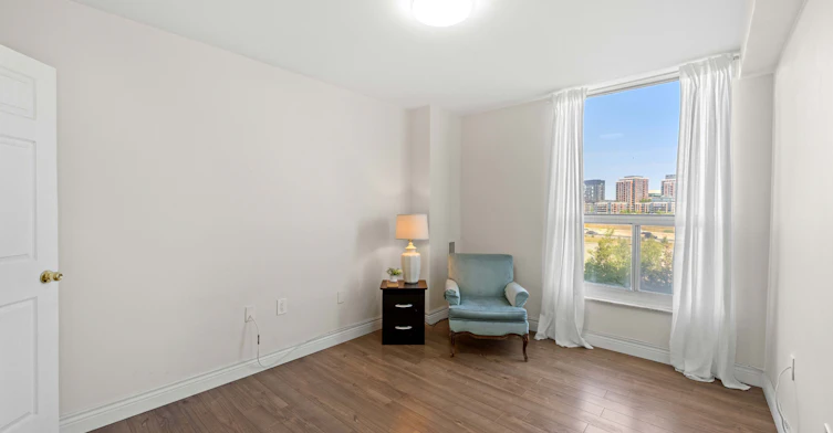 504-130 Neptune Drive, Toronto, ON, M6A 1X5 - 30