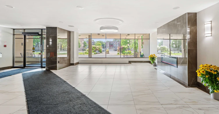 504-130 Neptune Drive, Toronto, ON, M6A 1X5 - 7