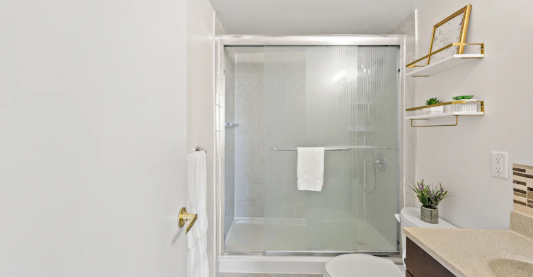 504-130 Neptune Drive, Toronto, ON, M6A 1X5 - 28