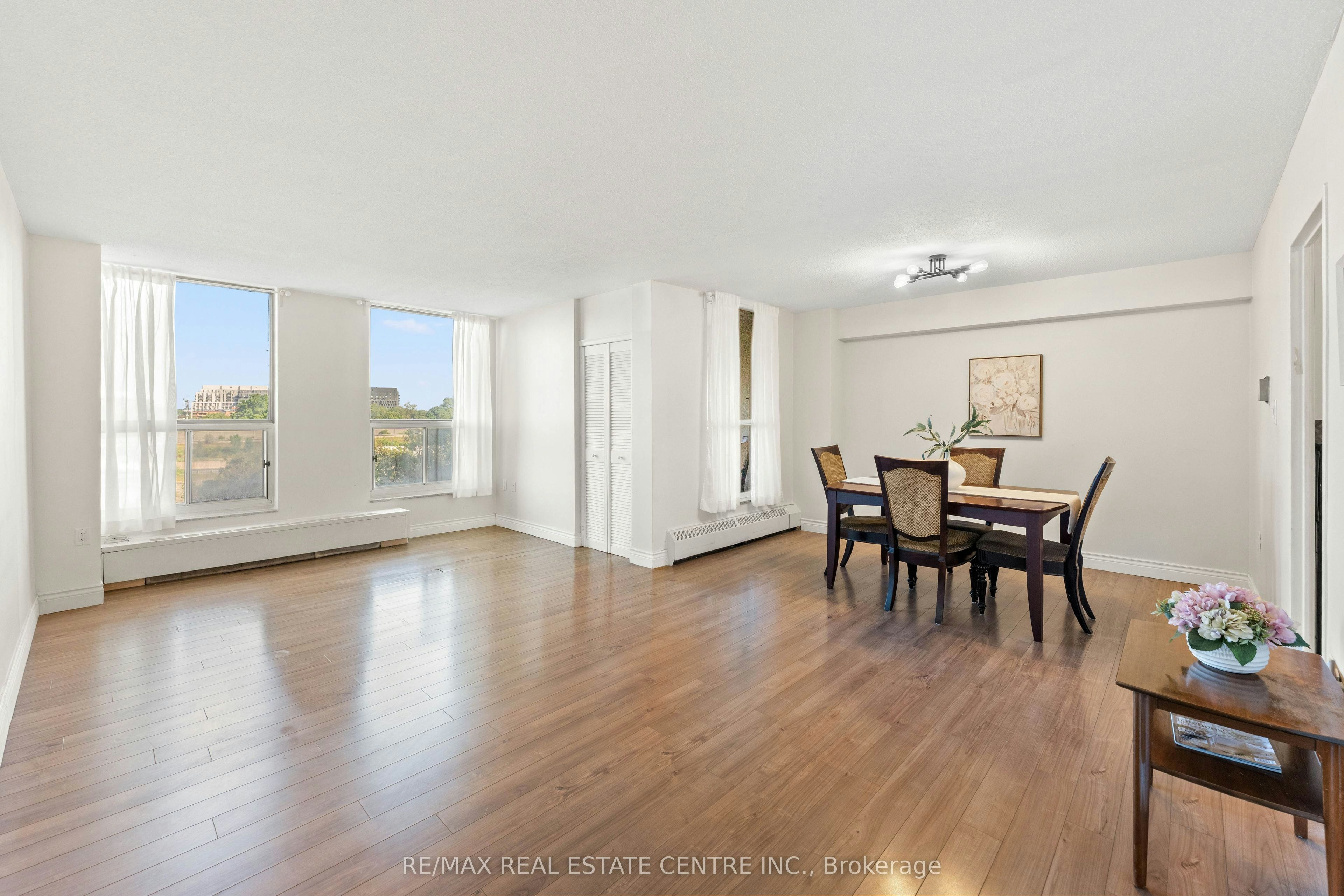 504-130 Neptune Drive, Toronto, ON, M6A 1X5 - 12