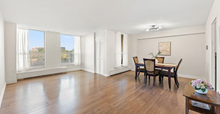 504-130 Neptune Drive, Toronto, ON, M6A 1X5 - 12