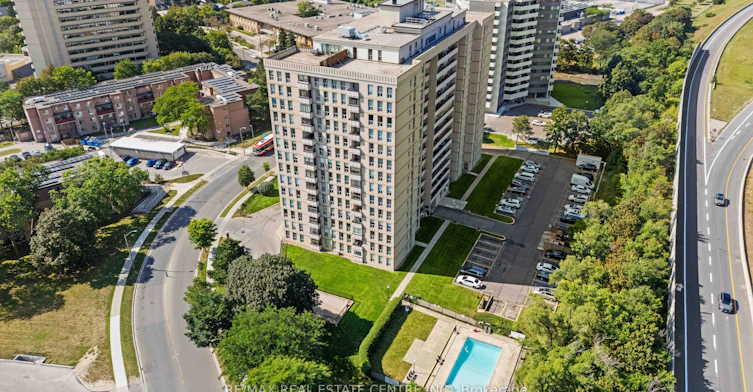 504-130 Neptune Drive, Toronto, ON, M6A 1X5 - 3