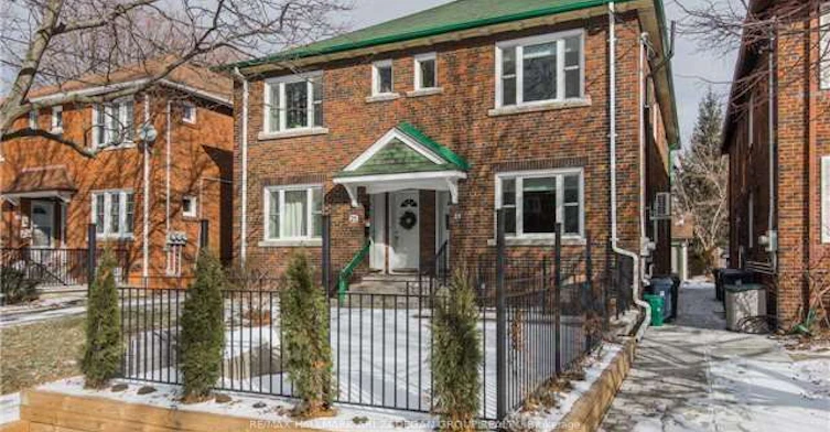 A-23 Preston Place, Toronto, ON, M4N 2T1