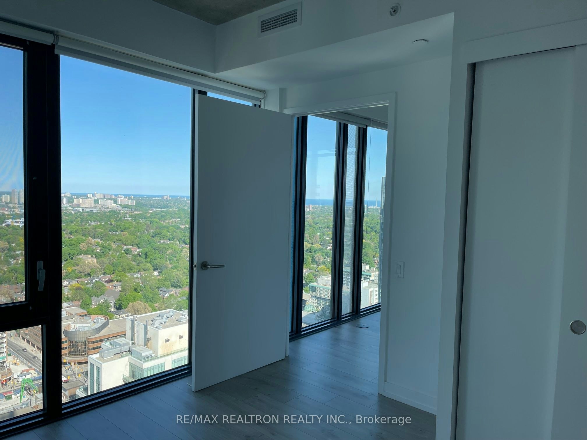 3609-161 Roehampton Avenue, Toronto, ON, M4P 0C8 - 8