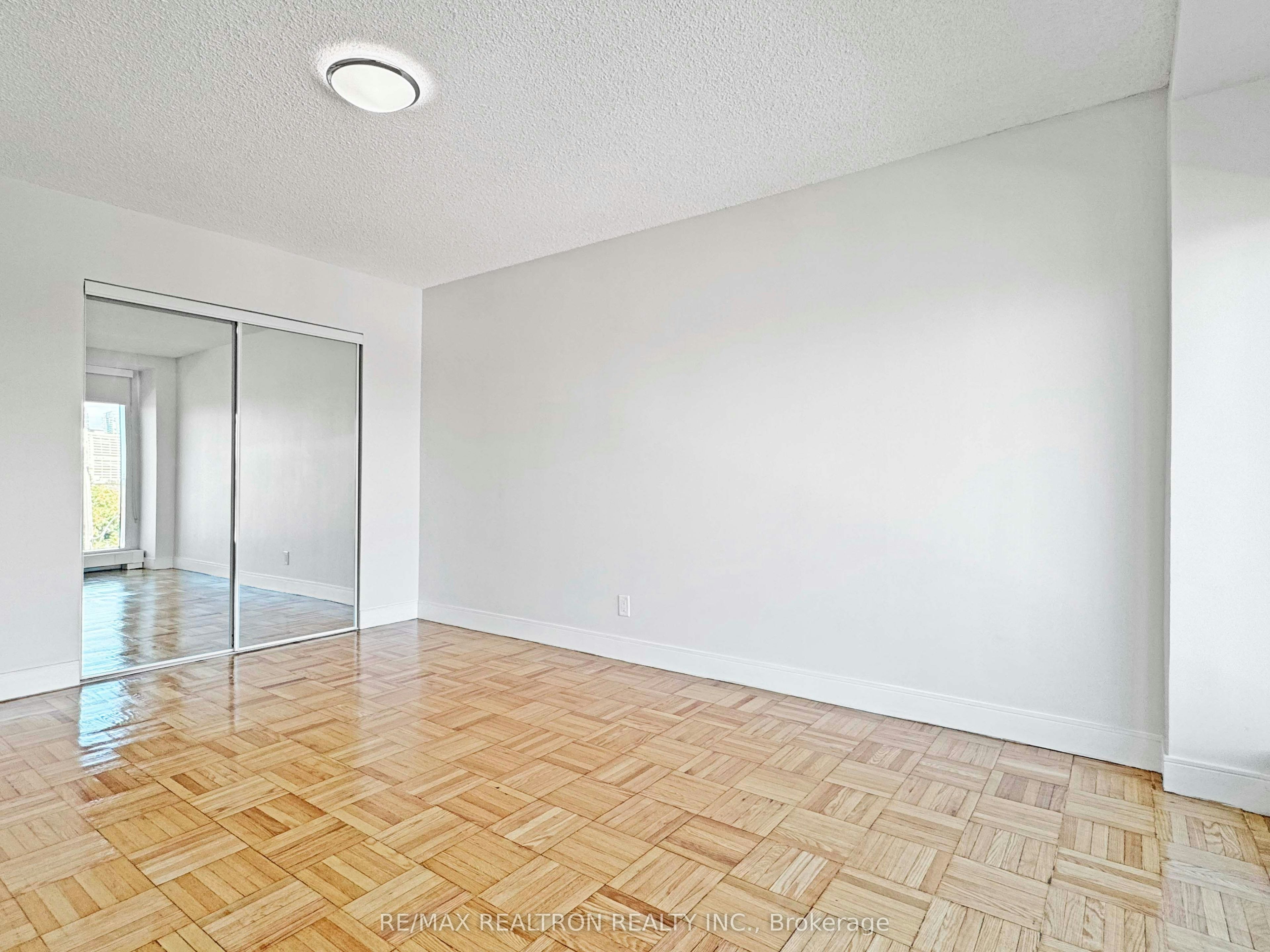 408-990 Avenue Road, Toronto, ON, M5P 2K8 - 7
