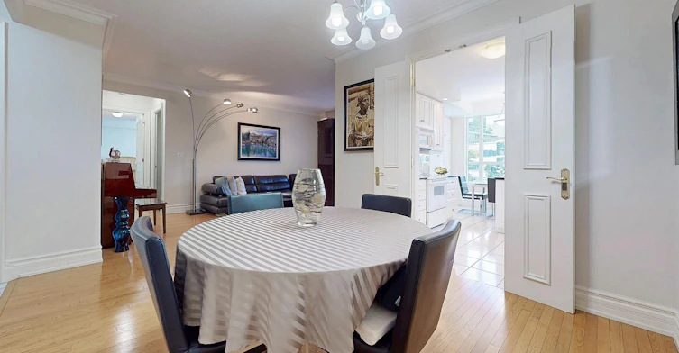 410-10 Old York Mills Road, Toronto, ON, M2P 2G9 - 13