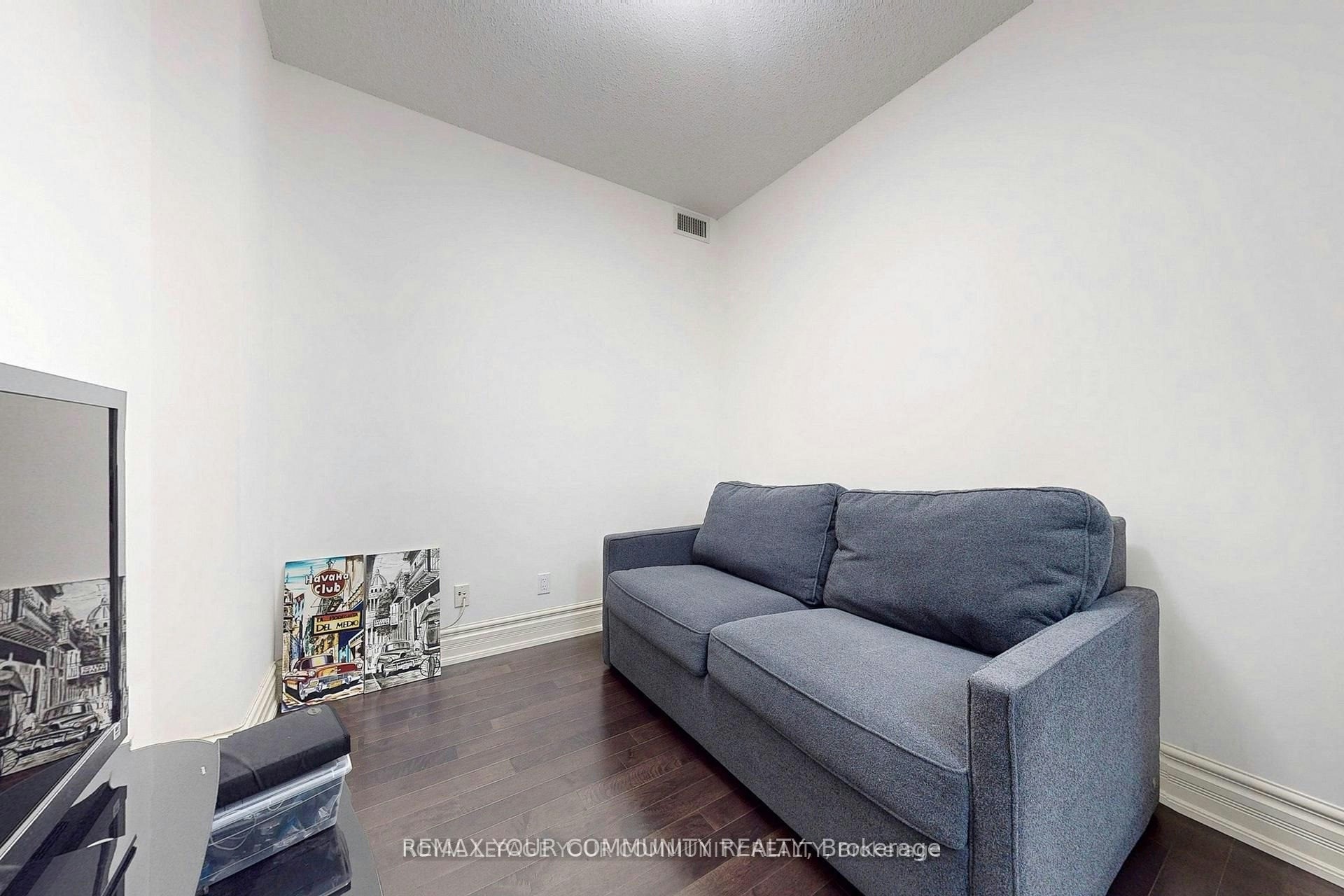 410-10 Old York Mills Road, Toronto, ON, M2P 2G9 - 24