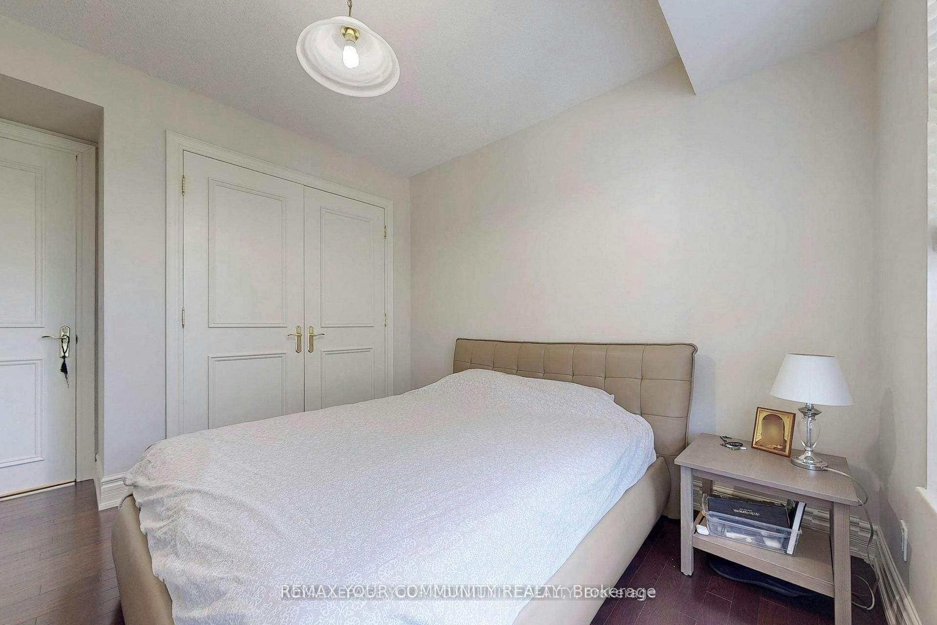 410-10 Old York Mills Road, Toronto, ON, M2P 2G9 - 25