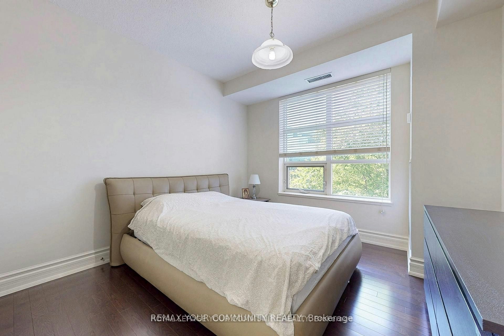 410-10 Old York Mills Road, Toronto, ON, M2P 2G9 - 26