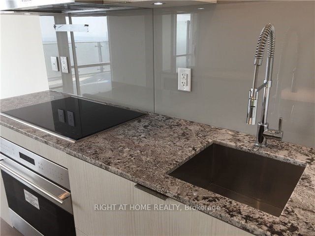 6305-1 Bloor Street E, Toronto, ON, M4W 1A9 - 11