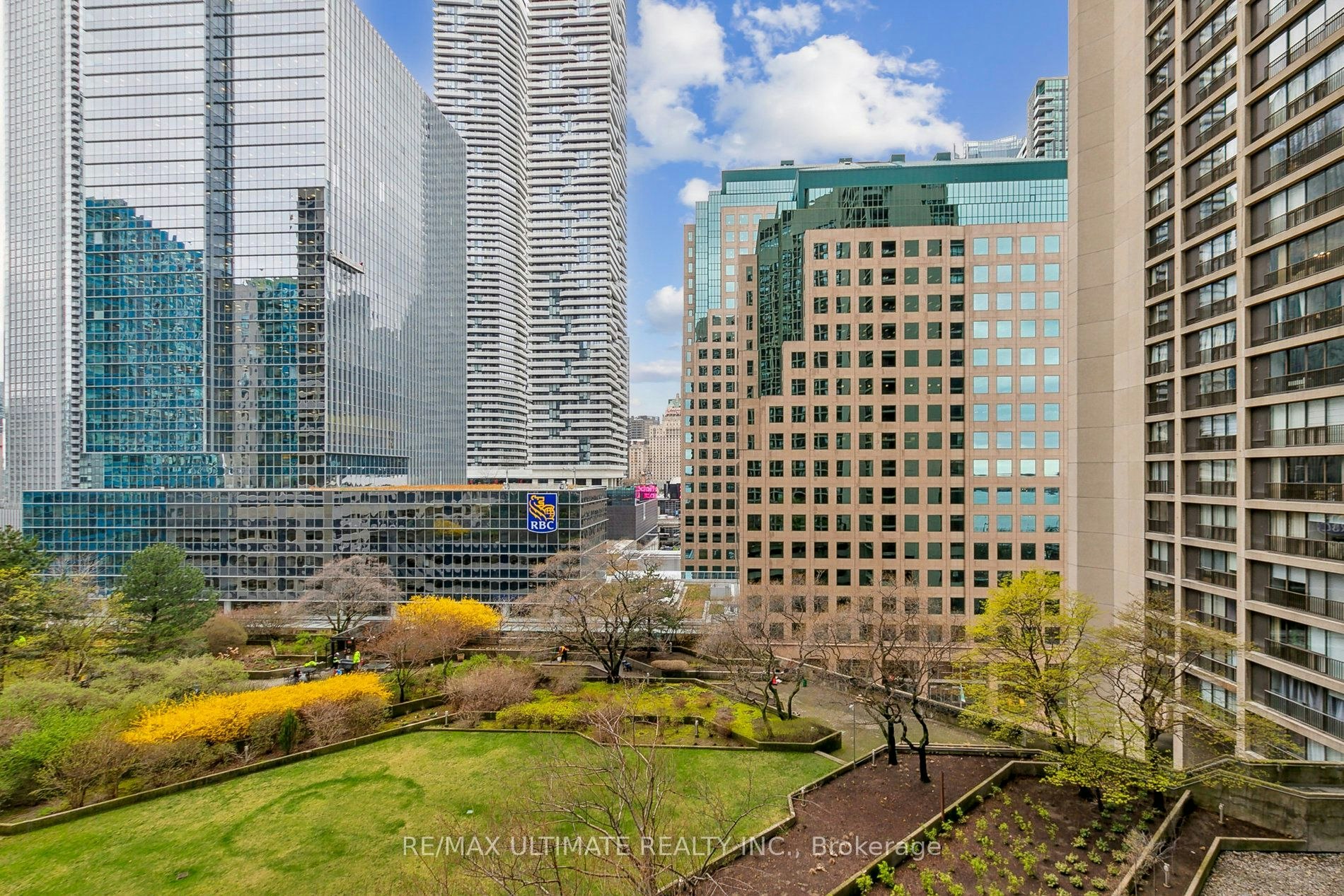 1215-33 Harbour Square, Toronto, ON, M5J 2G2 - 14