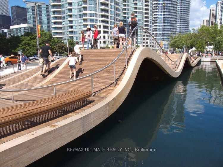 1215-33 Harbour Square, Toronto, ON, M5J 2G2 - 19