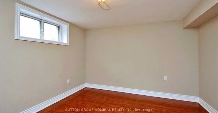 320 Horsham Avenue, Toronto, ON, M2R 1G8 - 8